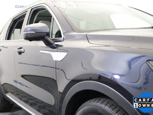 Used 2024 Kia Sorento SX Prestige image 3