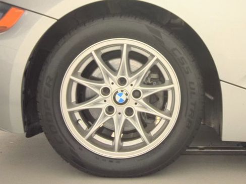 Used 2004 BMW Z4 2.5i image 7