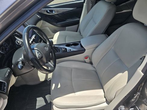 Used 2015 INFINITI Q50 Premium w/ Navigation Package RWD image 16
