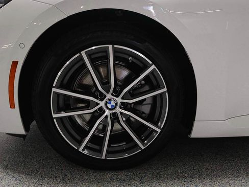 Used 2026 BMW 230i Coupe w/ Convenience Package RWD image 5