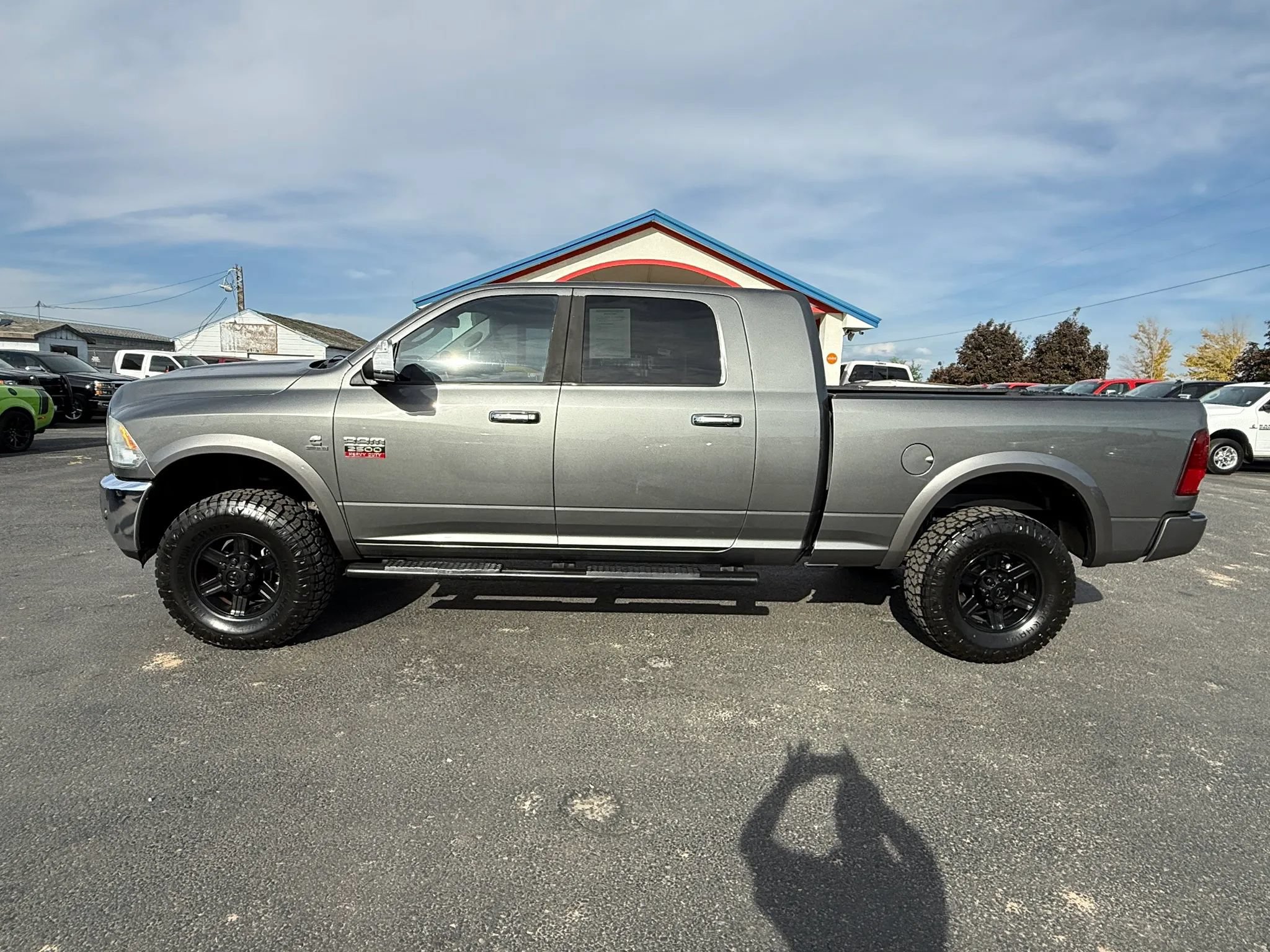 Used 2011 RAM 2500 Laramie w/ Cold Weather Group AWD/4WD image 2