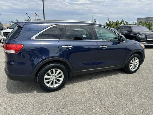 Used 2016 Kia Sorento LX FWD image 12