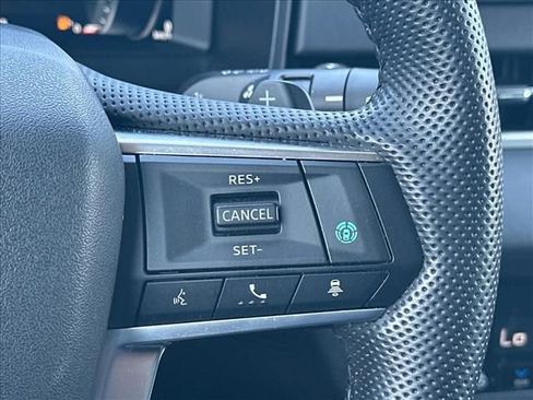 Used 2023 Mitsubishi Outlander SEL FWD image 25