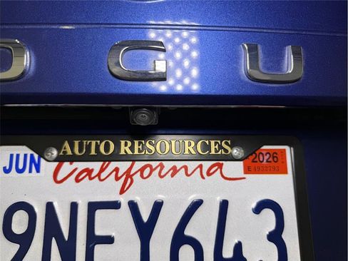 Used 2022 Nissan Rogue SV image 31