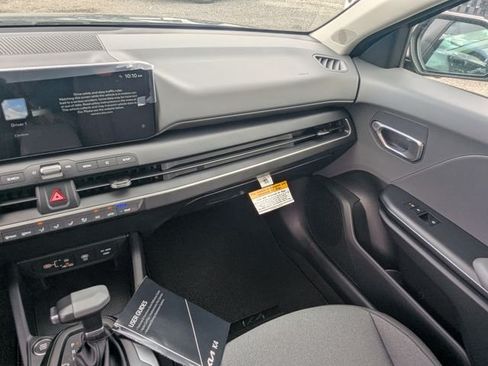 New 2026 Kia K4 FWD image 17