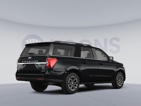 Used 2024 Ford Expedition Max XLT AWD/4WD image 4