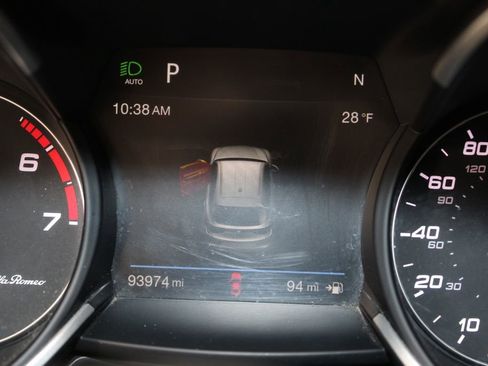 Used 2018 Alfa Romeo Stelvio Ti Sport image 19