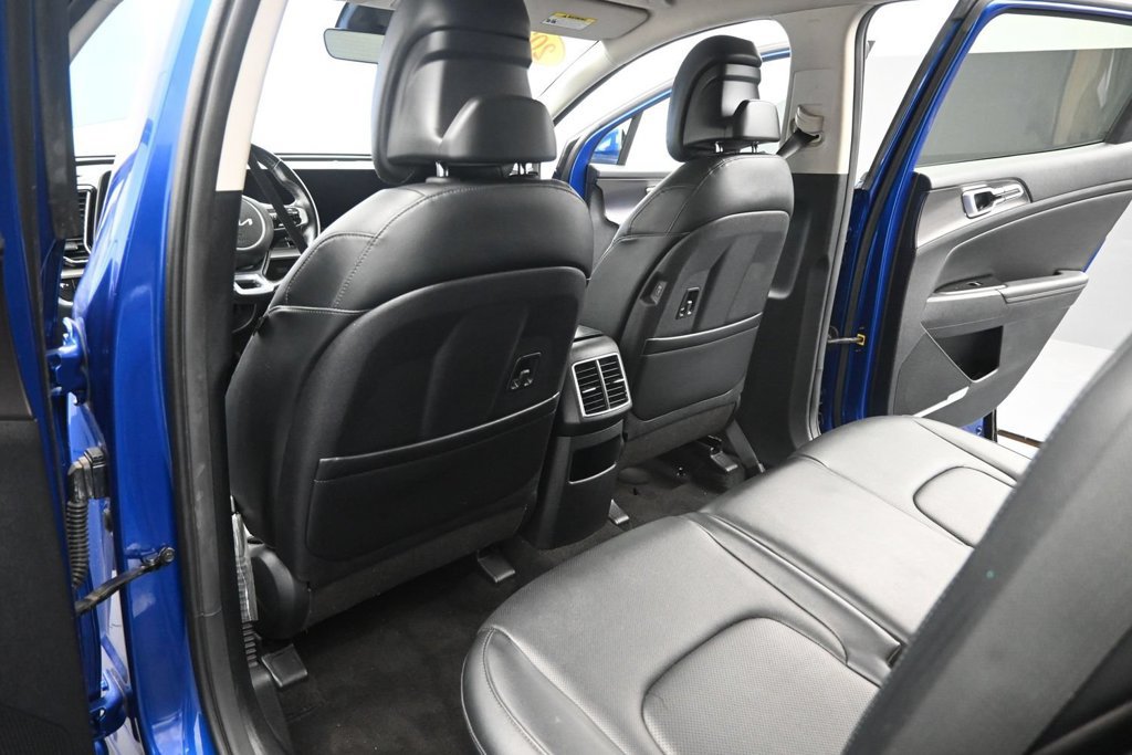 Certified 2023 Kia Sportage EX AWD/4WD image 16