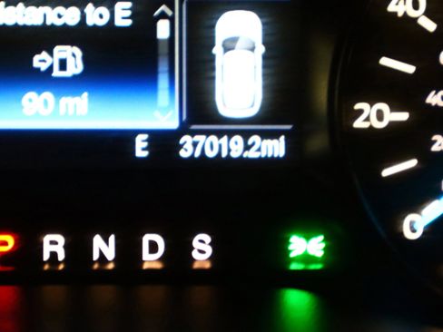 Used 2019 Ford Explorer XLT image 14