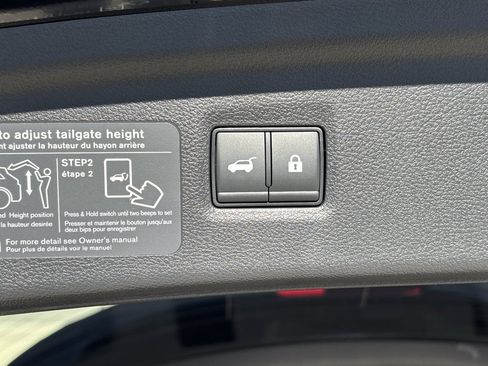 New 2025 INFINITI QX50 Luxe image 24