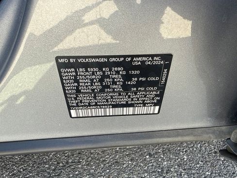 Used 2024 Volkswagen Atlas SE AWD/4WD image 23