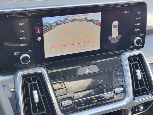 Used 2023 Kia Sorento SX image 16