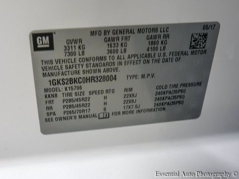 Used 2017 GMC Yukon SLT w/ Premium Edition image 30