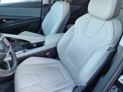 Certified 2023 Hyundai Elantra Limited image 19