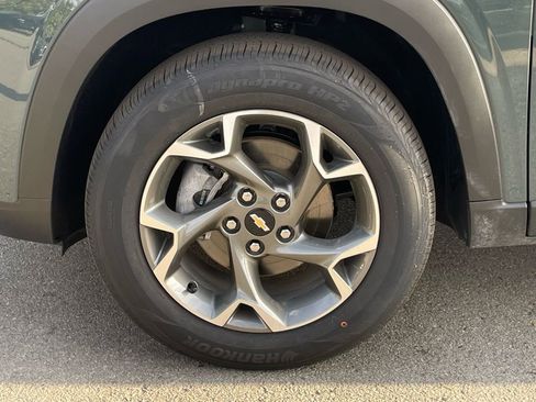 New 2026 Chevrolet Trax LT w/ LT Convenience Package image 32