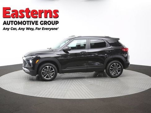 Used 2026 Chevrolet TrailBlazer LT w/ LT Cold Weather Package AWD/4WD image 58