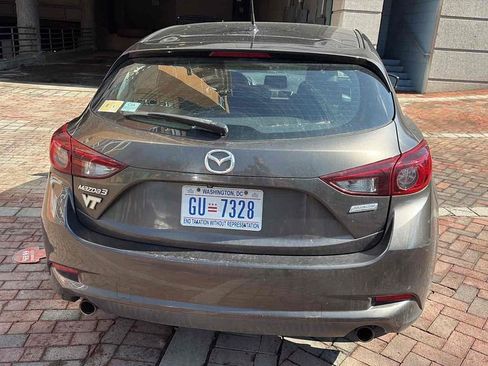 Used 2018 MAZDA MAZDA3 Touring image 6