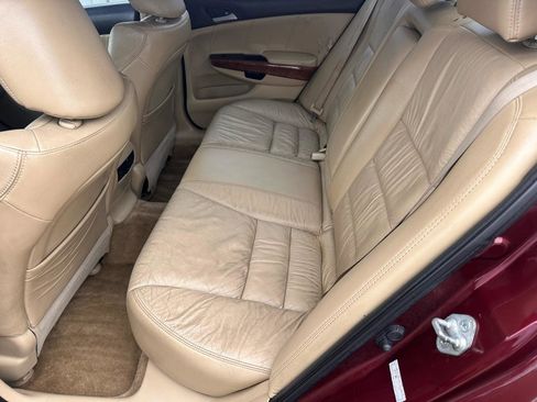 Used 2011 Honda Accord EX-L image 9