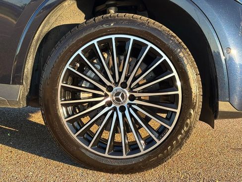 Used 2023 Mercedes-Benz GLC 300 4MATIC image 9