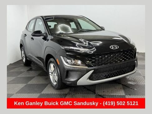Used 2023 Hyundai Kona SE w/ Cargo Package AWD/4WD image 1