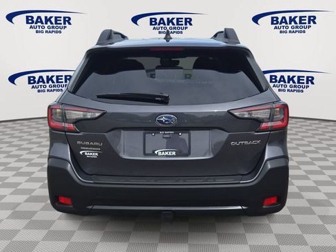 Used 2024 Subaru Outback Premium w/ Popular Package #1A AWD/4WD image 4