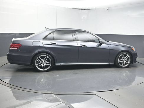 Used 2016 Mercedes-Benz E 350 Sedan image 8