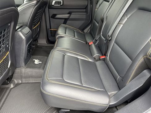 Used 2024 Ford Bronco Badlands image 22