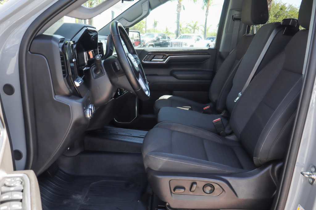 Used 2024 GMC Sierra 1500 Elevation w/ LPO, Elevation Black Package RWD image 19