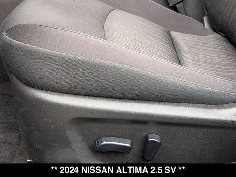 Used 2024 Nissan Altima 2.5 SV FWD image 20