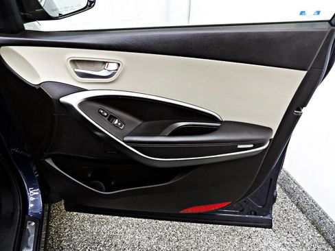 Used 2017 Hyundai Santa Fe Sport w/ 2.4L Tech Package 04 image 11