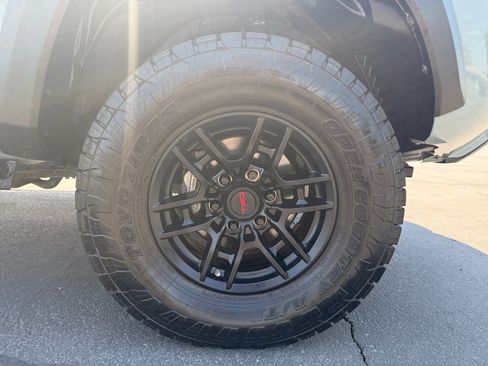 Used 2021 Toyota Tacoma TRD Pro AWD/4WD image 31