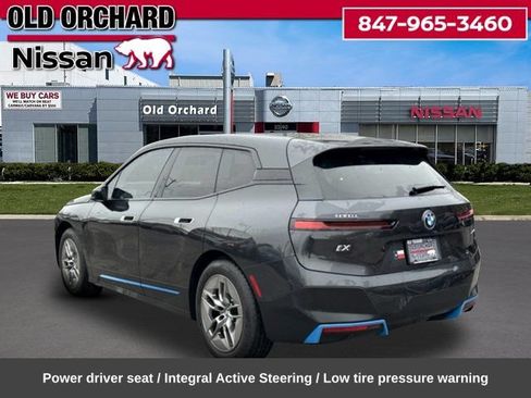Used 2023 BMW iX xDrive50 w/ Ultimate Package 2 AWD/4WD image 9