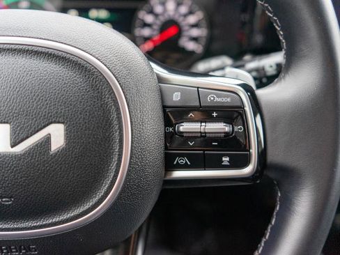 Certified 2023 Kia Sorento EX image 19