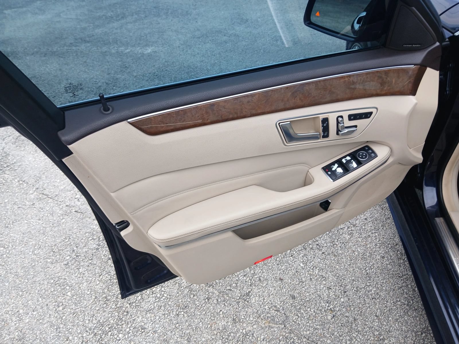 Used 2016 Mercedes-Benz E 350 Sedan image 10