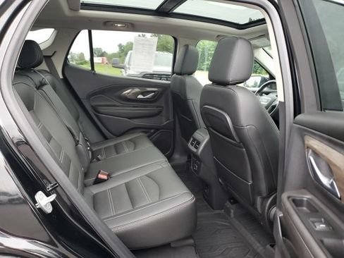 Used 2022 GMC Terrain Denali w/ Denali Premium Package AWD/4WD image 23