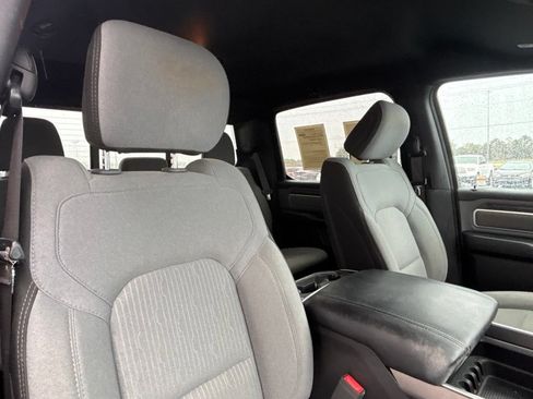 Used 2021 RAM 1500 Big Horn AWD/4WD image 17