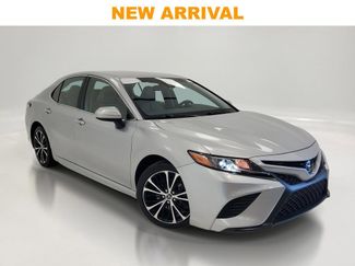 Used 2018 Toyota Camry SE FWD video 1