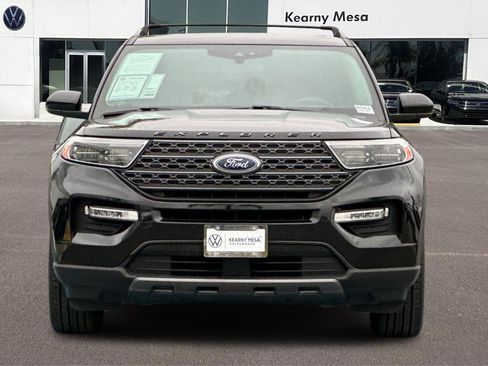 Used 2022 Ford Explorer XLT w/ Equipment Group 202A image 9
