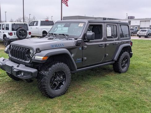 Used 2025 Jeep Wrangler Unlimited Sport S 4xe image 7