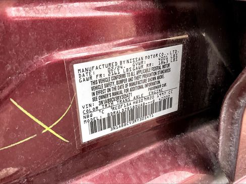 Used 2024 Nissan Sentra SV w/ SV Premium Package FWD image 34