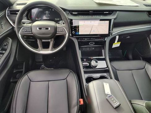 New 2026 Jeep Grand Cherokee Limited image 17