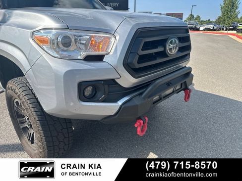 Used 2021 Toyota Tacoma SR AWD/4WD image 10