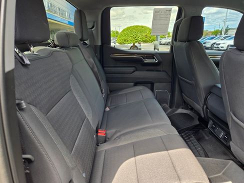 Certified 2023 Chevrolet Silverado 1500 LT AWD/4WD image 11