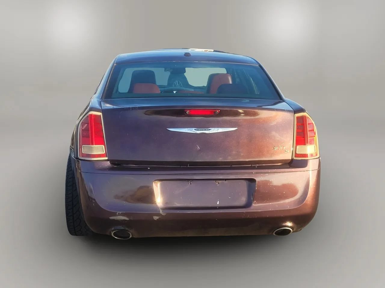 Used 2013 Chrysler 300 S RWD image 9