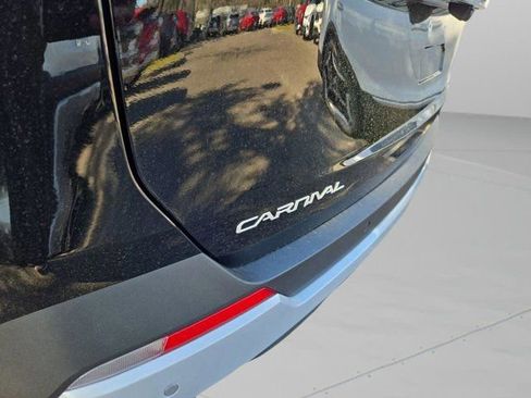 New 2026 Kia Carnival EX image 41