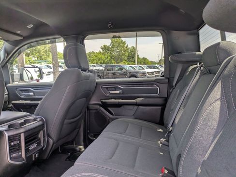 Used 2021 RAM 1500 Big Horn AWD/4WD image 18