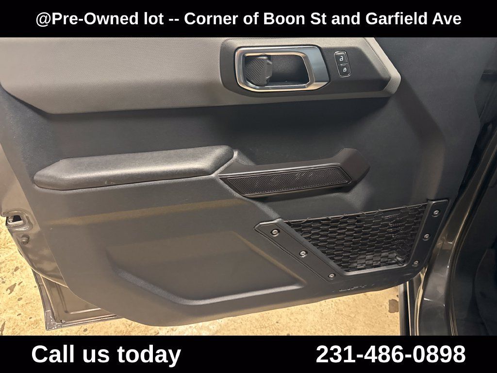 Used 2024 Ford Bronco Black Diamond AWD/4WD image 15