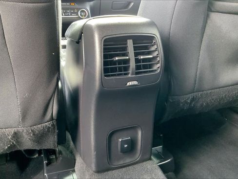 Used 2020 Ford Escape SE image 35