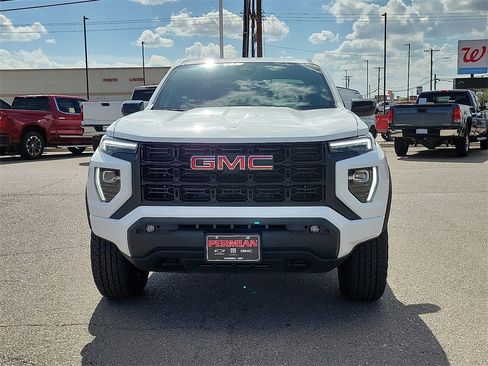 New 2025 GMC Canyon Elevation w/ Convenience Package image 3