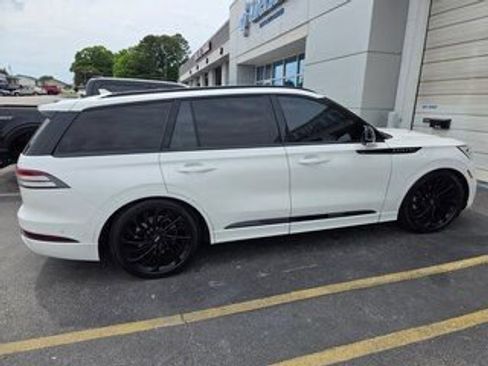 Used 2023 Lincoln Aviator Black Label w/ Jet Package AWD/4WD image 1